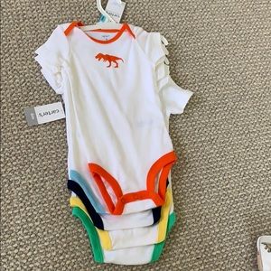 5 Carters 6 month unisex onsies with dinosaurs